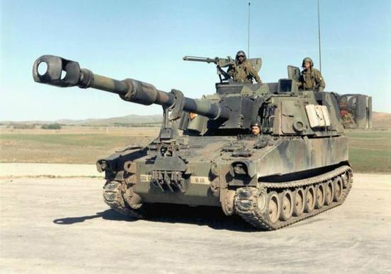 美制M109型火炮