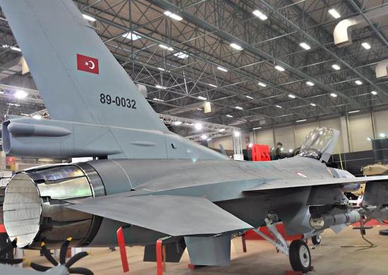图为同样在土耳其内设有保养中心的F-16战斗机。