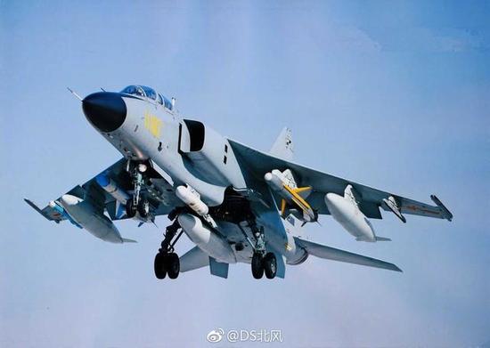 中国空军歼轰-7A战斗轰炸机。感谢图片作者。