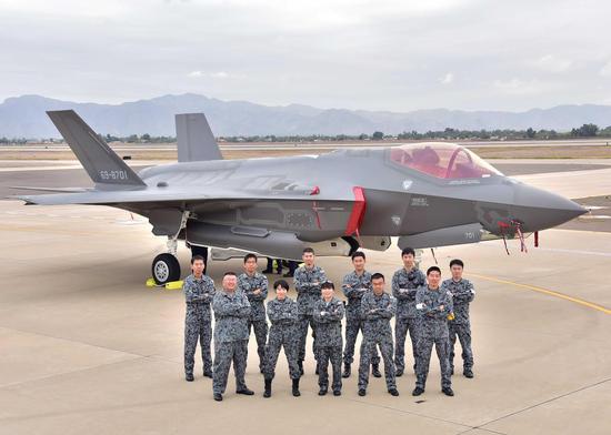 日本自卫队的F-35A战斗机