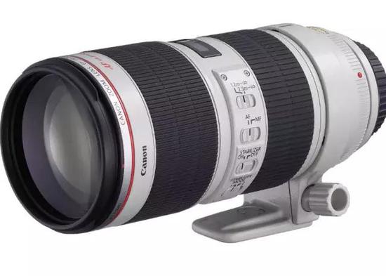 苏35眼睛比歼11B小为何能锁定F22 道理跟拍