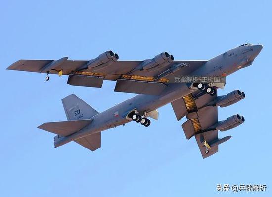 (B52H轰炸机)