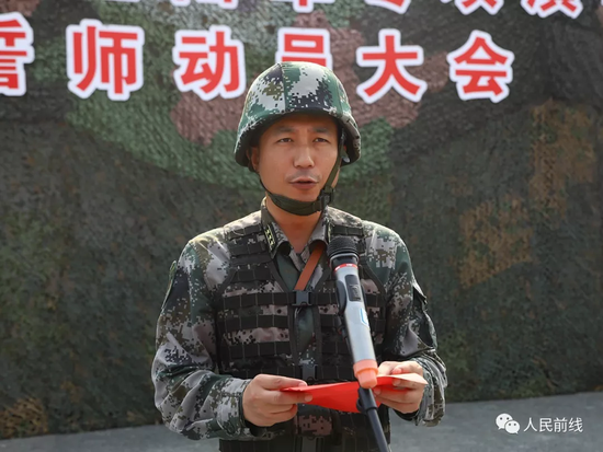 官方首曝我军新型车载155毫米火炮 部署对台一线部队