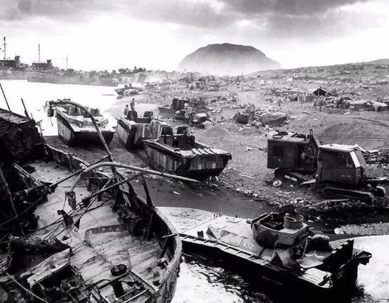 硫磺岛登陆战中美军损失惨重，其不能允许再出现类似悲剧