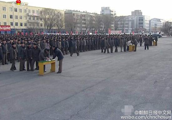 ͼΪ���ʳ�150��������Ը�ξ����顣