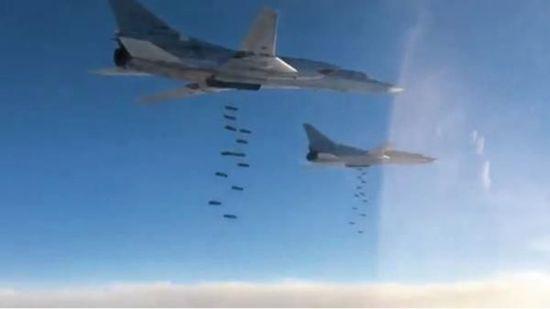 俄军在叙轰炸命中率完美?英媒:地毯式轰炸