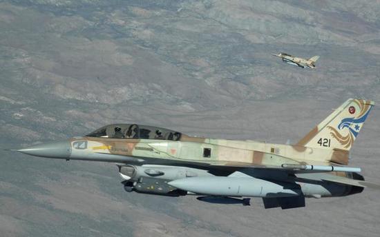 俄罗斯驻叙利亚军队对以色列战机开火