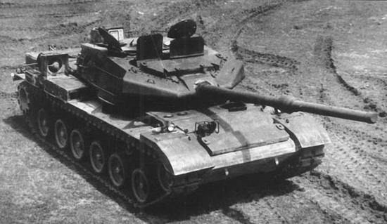 历史的擦肩而过，差点走进中国军队的豹2主战坦克