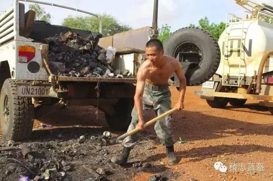 首批马里维和先遣队员:在艰难中等待援军