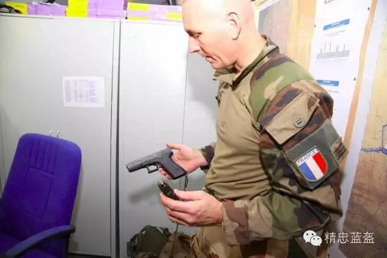 首批马里维和先遣队员:在艰难中等待援军