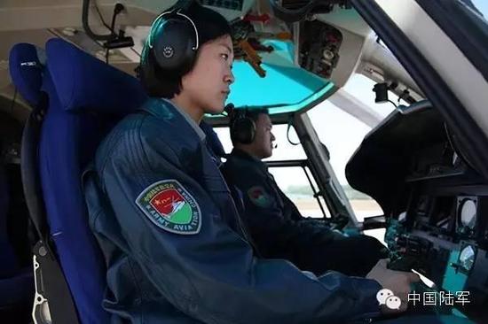 �й�������װֱ����Ů��Ա����½ӥ֮������������ 