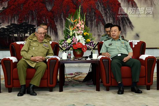 ԭͼ627磬ίϯϽڰһ¥õĹŰ͹ξίԱװ˹ƤŵϽ