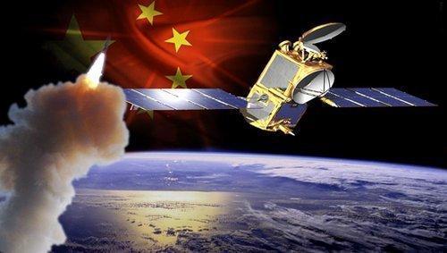 卫星在太空中突然爆炸:才明白隐忍数十载中国激光武器已无人能敌