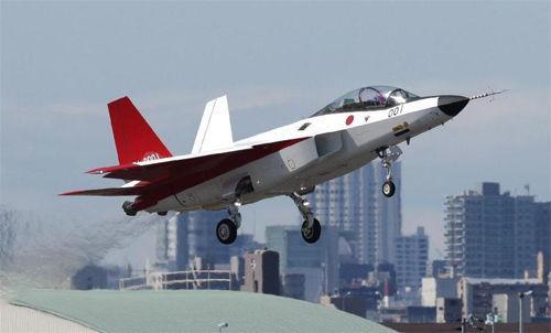 中日空军东海拼刺刀 日本为何最害怕中国歼-11战机？