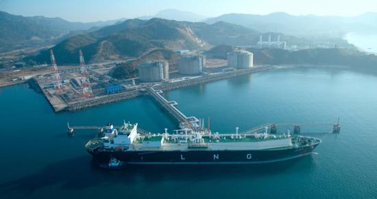 中国首次进口美国液化天然气 经巴拿马运河运