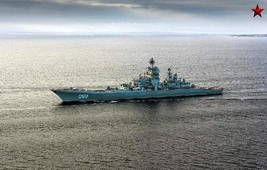 113岁老舰再次服役：俄军8艘巡洋舰力压中国，重回世界第二