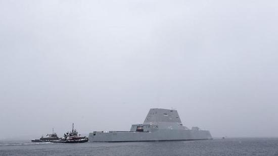 美军终极战舰交付在即，中国战舰与之差距何在？