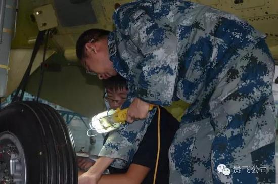 ����������װ�ֳ�����ͷ����������¼�ƽ���ܷɻ�