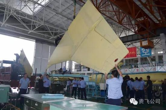 ����������װ�ֳ�����ͷ����������¼�ƽ���ܷɻ�