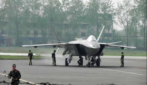 如果歼20现在遭遇F22战机空战结果会怎样?打破美军优势地位