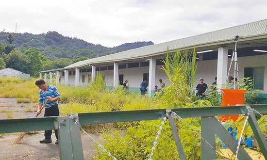 ��Ӣ����̨���赼����ضԿ���½:��Թ�ٴ�ҲҪ��