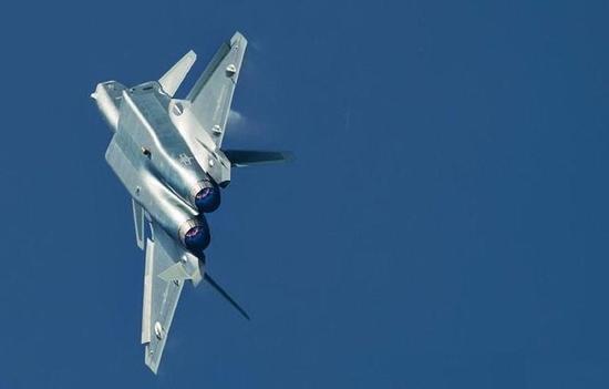 深度:歼20首秀成真正第5代战机 与之并列的只