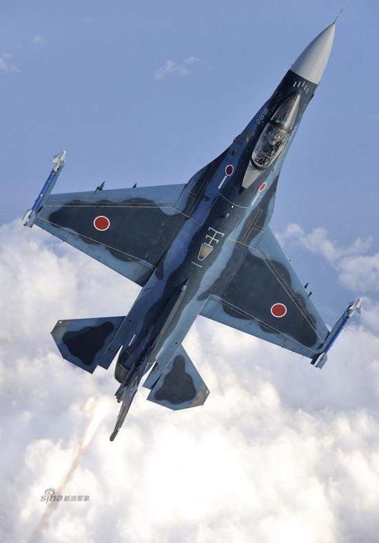 日本航空自卫队被F22狂虐不爽 称“被低估” 还要挑战歼20