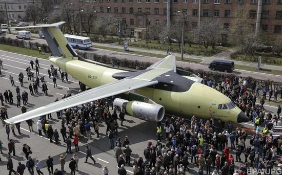 中国和乌克兰合作要造这飞机 印度抓耳挠腮想买无门