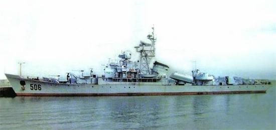 中国国产第一款护卫舰早已成为历史：继任者成为海军的绝对顶梁柱