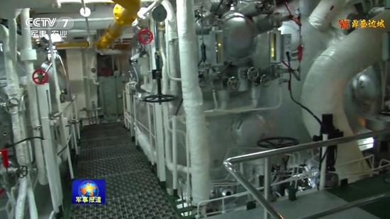 中国辽宁舰首次曝光内部细节,整洁程度让俄罗斯老大哥十分的汗颜