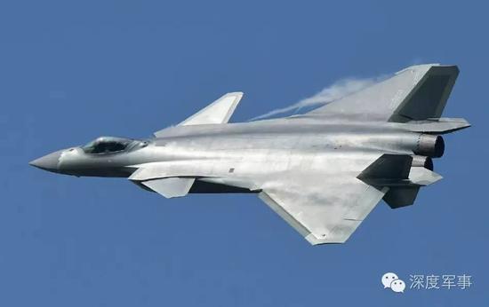 图3:在2016年珠海航展上公开亮相的歼-20