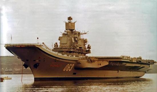 航母实力已经弱于中国：俄军米格29舰载机首战就坠入地中海