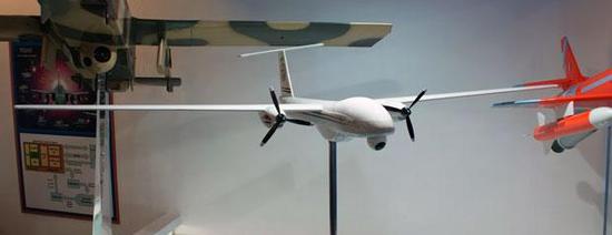 印度国产大型无人机首飞 成品比模型Low了好多