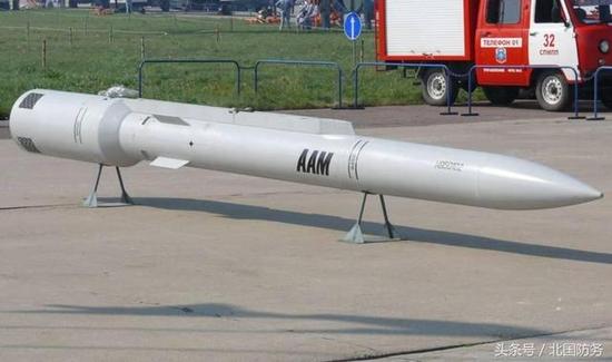 歼-16与反辐射导弹合体战力最大化，可压制“萨德”反导系统