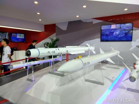 歼-20的贴身袖箭——中国首款第四代格斗弹霹雳-10E