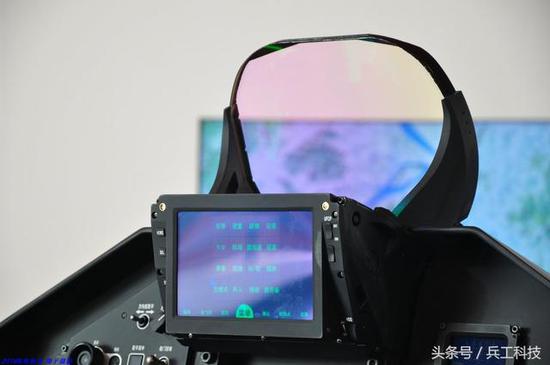 来看看中国五代机的先进座舱长什么样?
