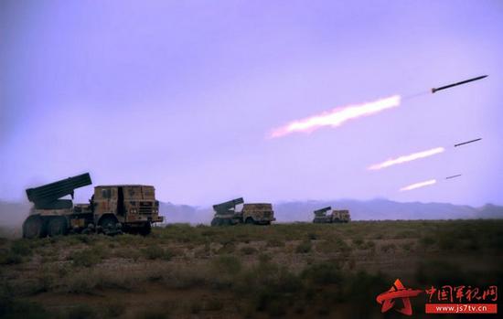 47���ž�����5����ѵ��Ƭ���������������ƬͿװ��ͬ