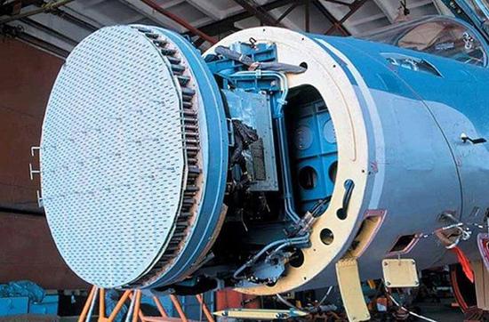 美媒称双座枭龙战机首飞将近，疑装备有源相控阵雷达性能超印度