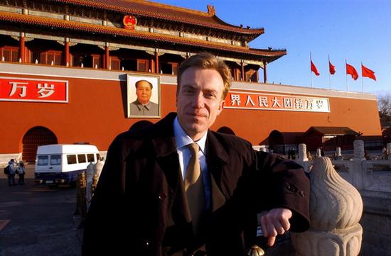 Ų���⽻�󳼲��׵����찲�Ź㳡��Ӱ������ͼ��