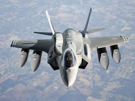 歼20能带四个副油箱起飞 将具备挂巨型钻地弹能力|歼20|战机|钻地弹_新浪军事_新浪网