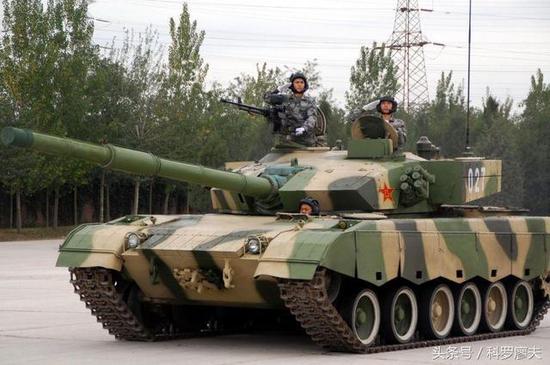 這是96式坦克?你認錯了,此乃解放軍的魔改金幣車