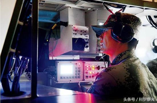 這是96式坦克?你認錯了,此乃解放軍的魔改金幣車