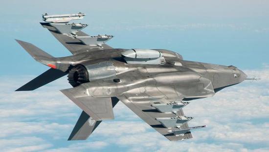F-35为何近距空战打不过F-16?它根本就不是战斗机