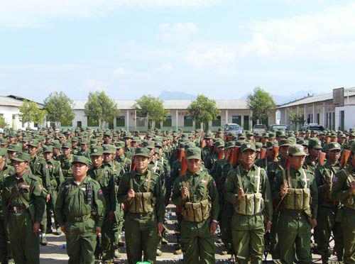 缅甸果敢同盟军一中国籍逃兵在云南被抓 带有枪支