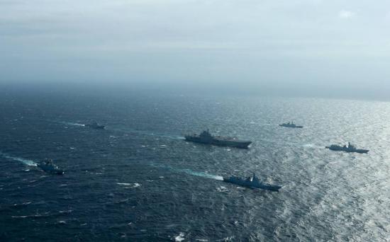 ������ĸ��Ӵ�Խ̨������