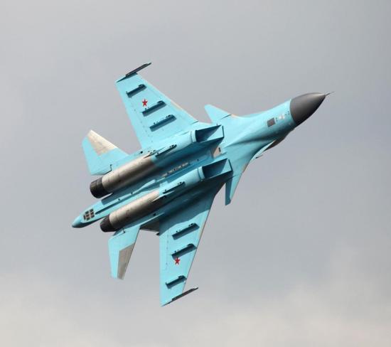 中国为何看不上俄苏34仍用歼轰7 价格昂贵且很