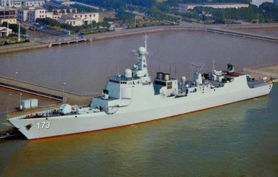 中国海军“长沙”号驱逐舰（资料图）