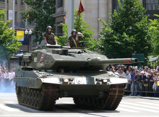继德国之后 西班牙也将坦克部署到俄罗斯家门