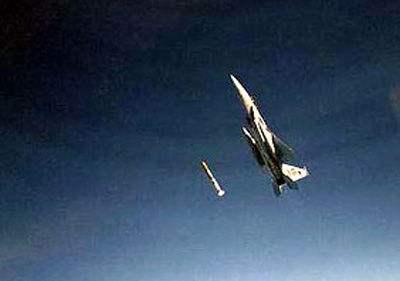 由F15发射的反卫星导弹，实质就是空射运载火箭技术