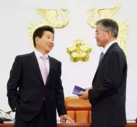 �������μӹ�2012�����ͳ��ѡ��������΢����������������Ȼݡ�